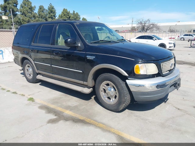 2001 Ford Expedition Eddie Bauer მანქანა იყიდება აუქციონზე, vin: 1FMEU17W01LB39079, აუქციონის ნომერი: 45714394