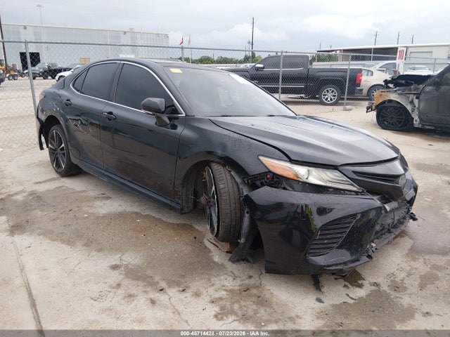 Auction sale of the 2018 Toyota Camry Xse, vin: 4T1B61HK0JU106196, lot number: 45714428