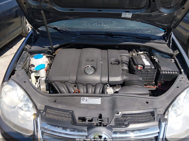 45714445 :رقم المزاد ، 3VWAX7AJ4AM098834 vin ، 2010 Volkswagen Jetta Limited Edition مزاد بيع