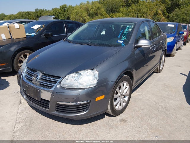 45714445 :رقم المزاد ، 3VWAX7AJ4AM098834 vin ، 2010 Volkswagen Jetta Limited Edition مزاد بيع