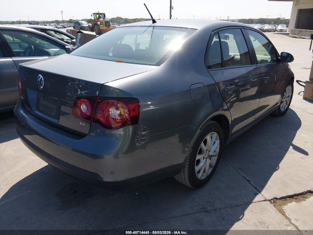 45714445 :رقم المزاد ، 3VWAX7AJ4AM098834 vin ، 2010 Volkswagen Jetta Limited Edition مزاد بيع