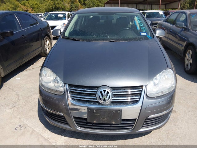 45714445 :رقم المزاد ، 3VWAX7AJ4AM098834 vin ، 2010 Volkswagen Jetta Limited Edition مزاد بيع