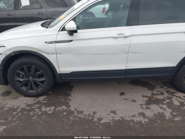 Продажа на аукционе авто 2022 Volkswagen Tiguan 2.0t Se, vin: 3VV2B7AX2NM078017, номер лота: 45714450
