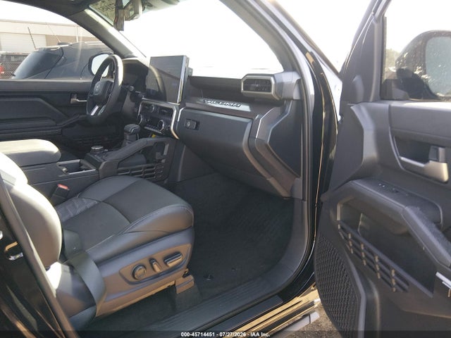 45714451 :رقم المزاد ، 3TMLB5JN3SM118610 vin ، 2025 Toyota Tacoma Trd Off Road مزاد بيع