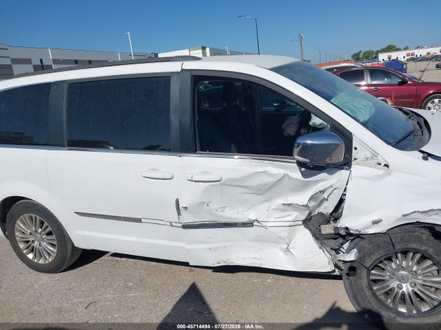 Продаж на аукціоні авто 2015 Chrysler Town & Country Touring-l, vin: 2C4RC1CG8FR619988, номер лоту: 45714494