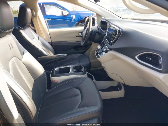 Продажа на аукционе авто 2024 Chrysler Pacifica Touring L, vin: 2C4RC1BG5RR147075, номер лота: 45714496