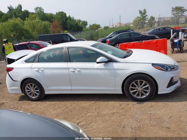 Продажа на аукционе авто 2019 Hyundai Sonata Se, vin: 5NPE24AF9KH782363, номер лота: 45714502