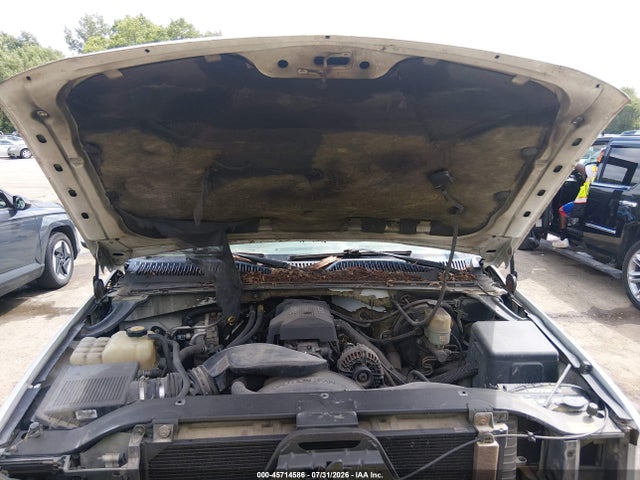 2000 Gmc Yukon Xl 1500 Slt მანქანა იყიდება აუქციონზე, vin: 3GKFK16T0YG213974, აუქციონის ნომერი: 45714586
