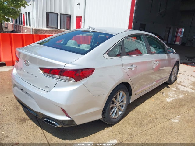 Продаж на аукціоні авто 2018 Hyundai Sonata Eco, vin: 5NPE24AA8JH699185, номер лоту: 45714612