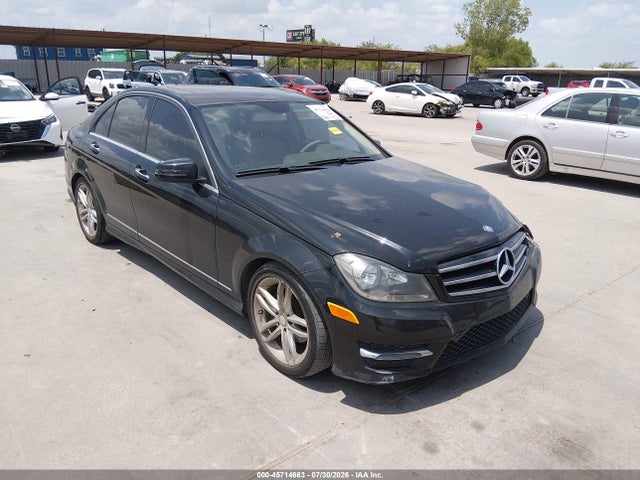 Auction sale of the 2014 Mercedes-benz C 250 Sport, vin: WDDGF4HBXER316184, lot number: 45714663