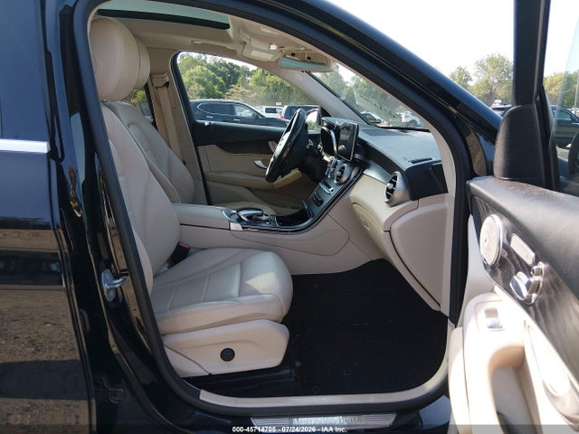 Продаж на аукціоні авто 2018 Mercedes-benz Glc 300 4matic, vin: WDC0G4KB9JV078681, номер лоту: 45714705