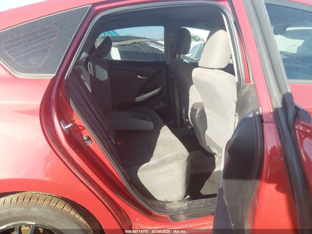 Toyota Prius Three 2014 JTDKN3DU8E1774717 Image 8