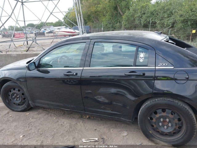 45714770 :رقم المزاد ، 1C3CCBAB4EN146352 vin ، 2014 Chrysler 200 Lx مزاد بيع