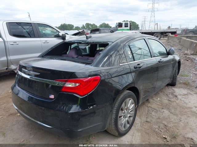45714770 :رقم المزاد ، 1C3CCBAB4EN146352 vin ، 2014 Chrysler 200 Lx مزاد بيع