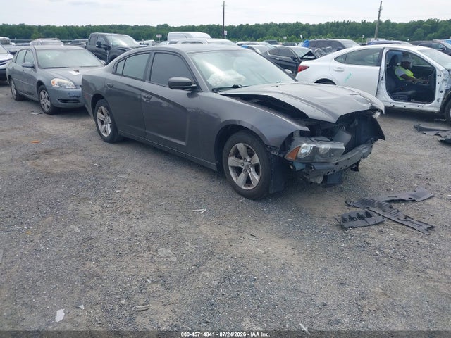 45714841 :رقم المزاد ، 2C3CDXBG0EH357531 vin ، 2014 Dodge Charger Se مزاد بيع