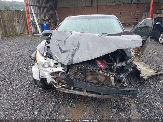 4T1BF1FK8EU322063 Toyota CAMRY SE