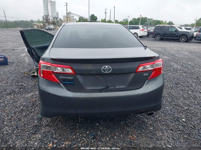 4T1BF1FK8EU322063 Toyota CAMRY SE
