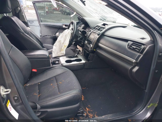 4T1BF1FK8EU322063 Toyota CAMRY SE