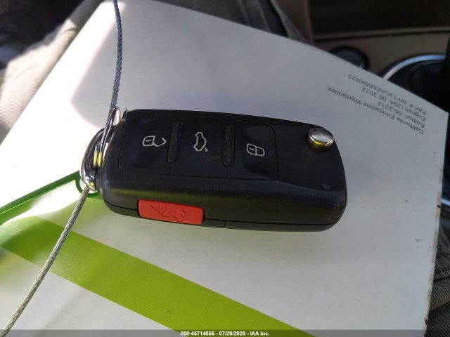 Продаж на аукціоні авто 2013 Volkswagen Beetle 2.5l, vin: 3VW5P7AT8DM817994, номер лоту: 45714856