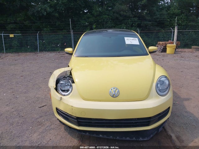 Продажа на аукционе авто 2014 Volkswagen Beetle 2.5l, vin: 3VWJP7AT0EM610953, номер лота: 45714868