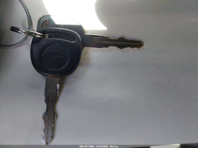 2004 Chevrolet Tahoe Ls მანქანა იყიდება აუქციონზე, vin: 1GNEC13V24R284346, აუქციონის ნომერი: 45714892