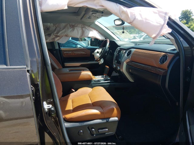 45714931 :رقم المزاد ، 5TFGY5F12MX300141 vin ، 2021 Toyota Tundra 1794 Edition مزاد بيع