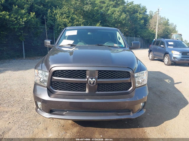 2018 Ram 1500 Express  4x4 6'4 Box მანქანა იყიდება აუქციონზე, vin: 1C6RR7FT5JS190639, აუქციონის ნომერი: 45714968