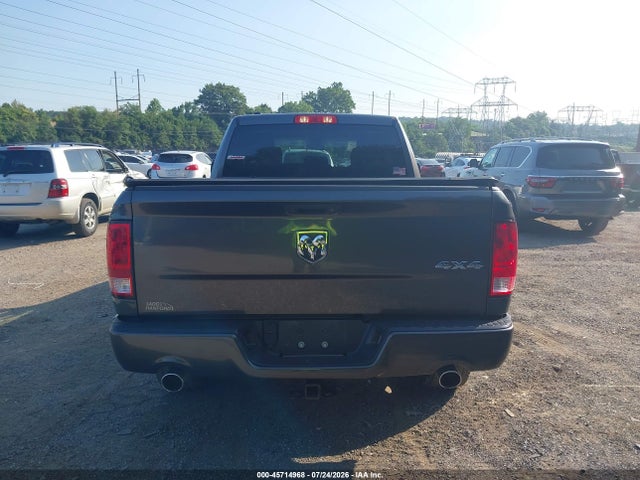 2018 Ram 1500 Express  4x4 6'4 Box მანქანა იყიდება აუქციონზე, vin: 1C6RR7FT5JS190639, აუქციონის ნომერი: 45714968