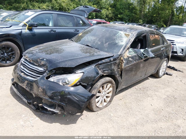 45714997 :رقم المزاد ، 1C3CCBCG0DN751900 vin ، 2013 Chrysler 200 Limited مزاد بيع