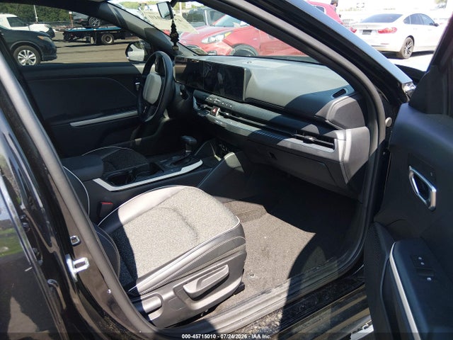 2025 Kia K4 Gt-line მანქანა იყიდება აუქციონზე, vin: 3KPFW4DEXSE164002, აუქციონის ნომერი: 45715010