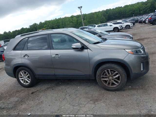 2015 Kia Sorento Lx მანქანა იყიდება აუქციონზე, vin: 5XYKT3A60FG557594, აუქციონის ნომერი: 45715030