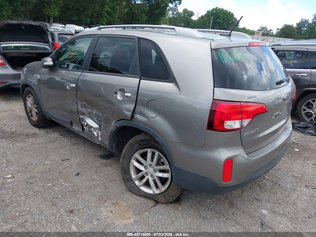 2015 Kia Sorento Lx მანქანა იყიდება აუქციონზე, vin: 5XYKT3A60FG557594, აუქციონის ნომერი: 45715030
