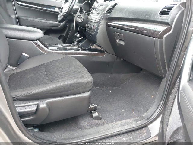 2015 Kia Sorento Lx მანქანა იყიდება აუქციონზე, vin: 5XYKT3A60FG557594, აუქციონის ნომერი: 45715030