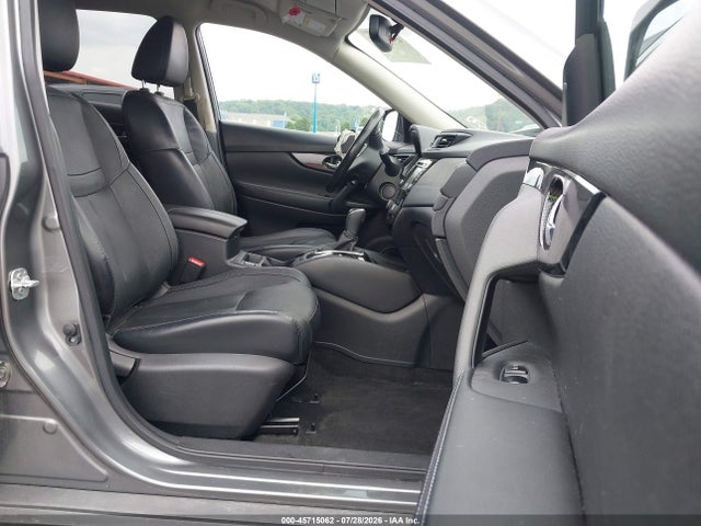 2017 Nissan Rogue Sl მანქანა იყიდება აუქციონზე, vin: JN8AT2MV3HW011861, აუქციონის ნომერი: 45715062