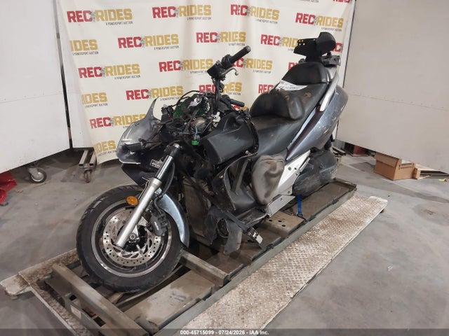 45715099 :رقم المزاد ، JH2PF01187K500725 vin ، 2007 Honda Fsc600 D مزاد بيع