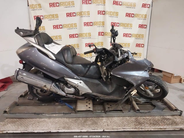 45715099 :رقم المزاد ، JH2PF01187K500725 vin ، 2007 Honda Fsc600 D مزاد بيع