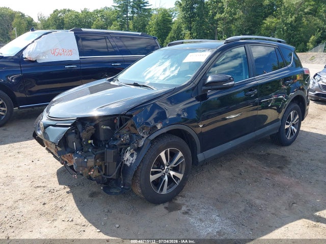 Toyota Rav4 Xle 2017 2T3RFREV2HW662541 Image 2