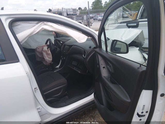 Chevrolet TRAX LS 2017 KL7CJKSB4HB239357 Image 5