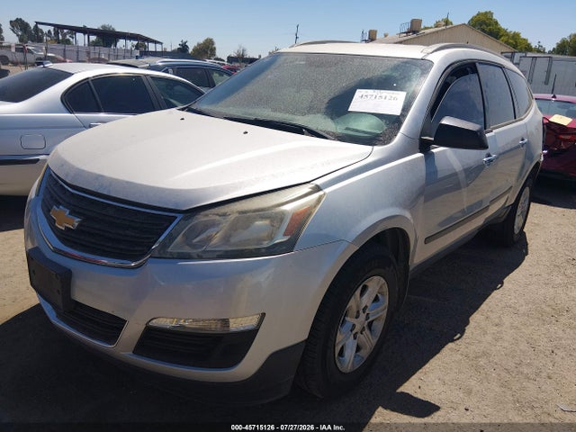 Chevrolet Traverse Ls 2015 1GNKRFKD2FJ243482 Image 2