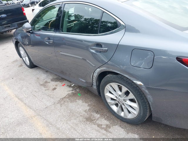 Продаж на аукціоні авто 2013 Lexus Es 300h, vin: JTHBW1GG9D2005013, номер лоту: 45715159