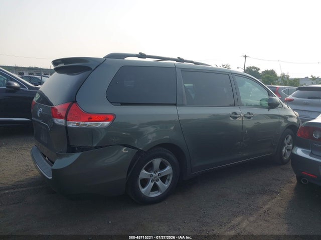Aukcja sprzedaży 2011 Toyota Sienna Le V6, vin: 5TDKK3DC6BS097813, numer aukcji: 45715221