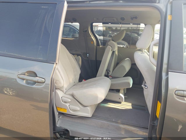 Aukcja sprzedaży 2011 Toyota Sienna Le V6, vin: 5TDKK3DC6BS097813, numer aukcji: 45715221