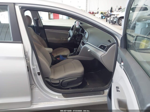 2019 Hyundai Elantra Se მანქანა იყიდება აუქციონზე, vin: 5NPD74LF5KH496634, აუქციონის ნომერი: 45715259