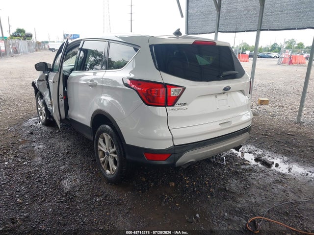 45715278 :رقم المزاد ، 1FMCU9GD6KUA84511 vin ، 2019 Ford Escape Se مزاد بيع