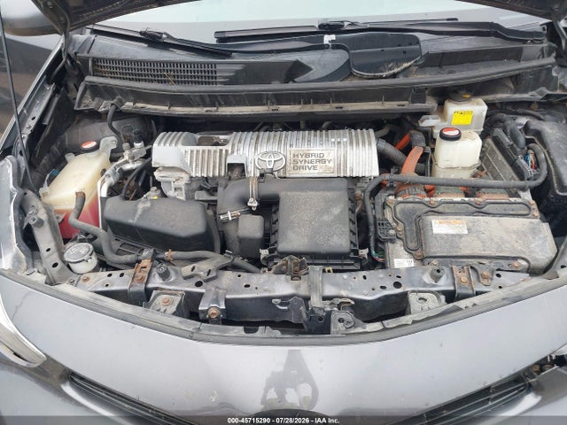 JTDZN3EU9GJ045514 Toyota Prius V Four