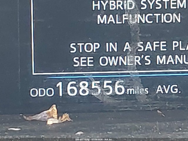 JTDZN3EU9GJ045514 Toyota Prius V Four