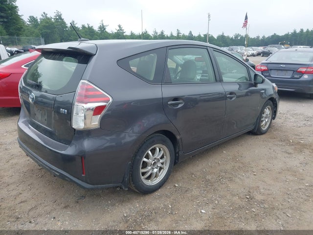 JTDZN3EU9GJ045514 Toyota Prius V Four