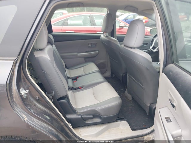 JTDZN3EU9GJ045514 Toyota Prius V Four