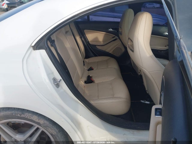 45715347 :رقم المزاد ، WDDSJ4EB5EN149043 vin ، 2014 Mercedes-benz Cla 250 مزاد بيع