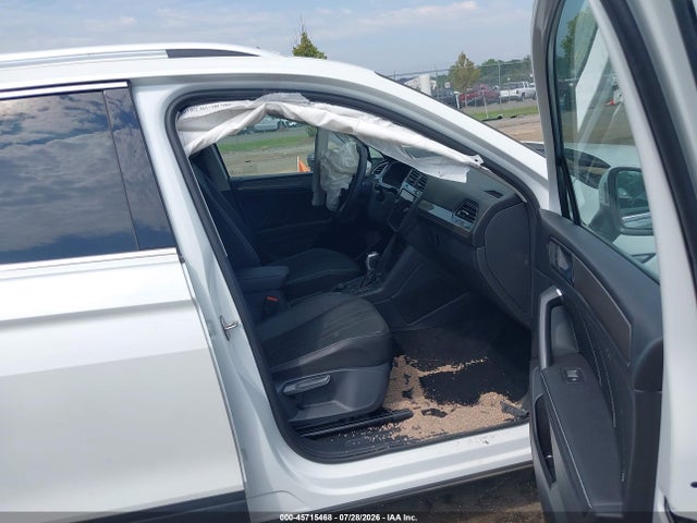 Продажа на аукционе авто 2023 Volkswagen Tiguan 2.0t Se, vin: 3VV2B7AX6PM066861, номер лота: 45715468